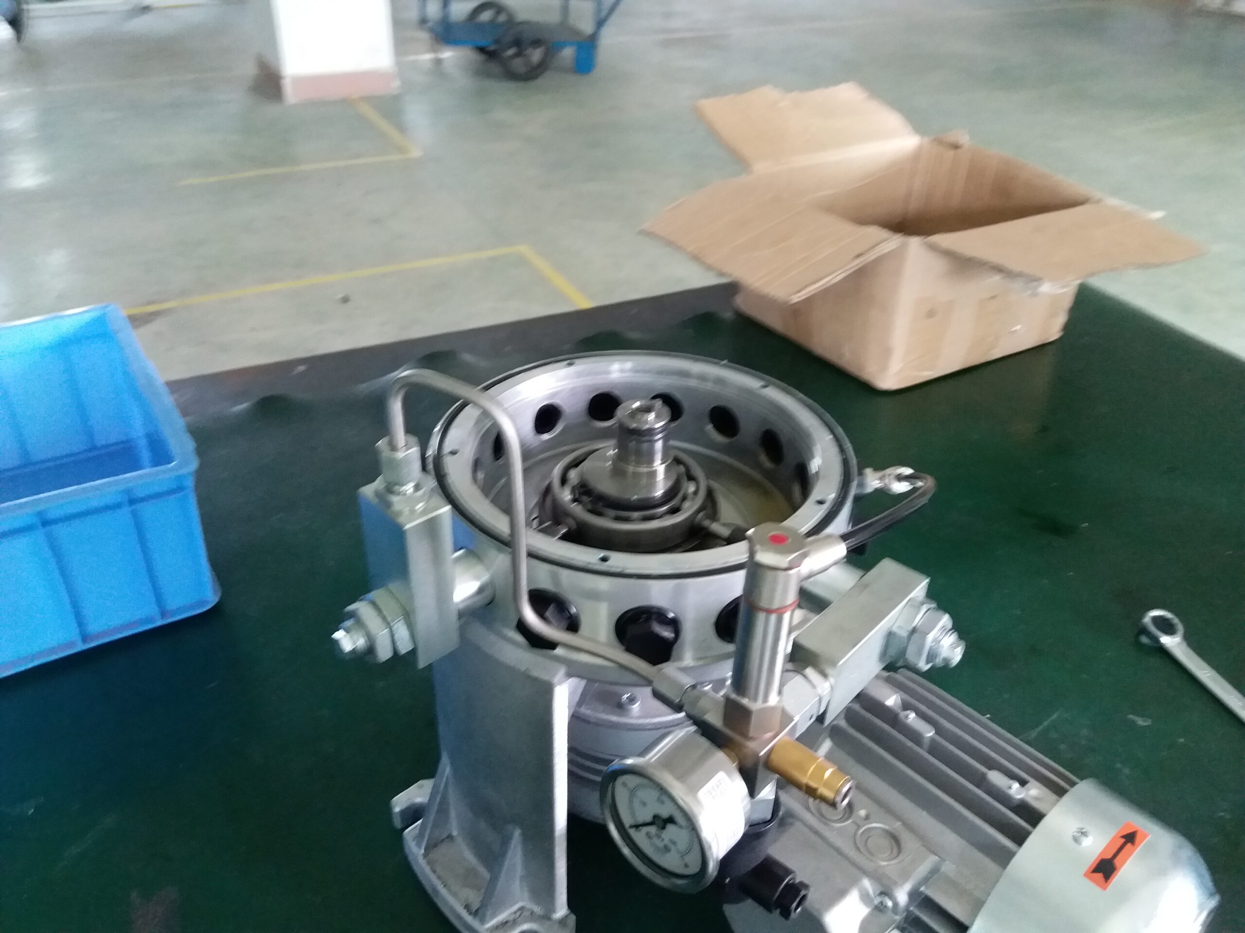 P 215 lubrication pump